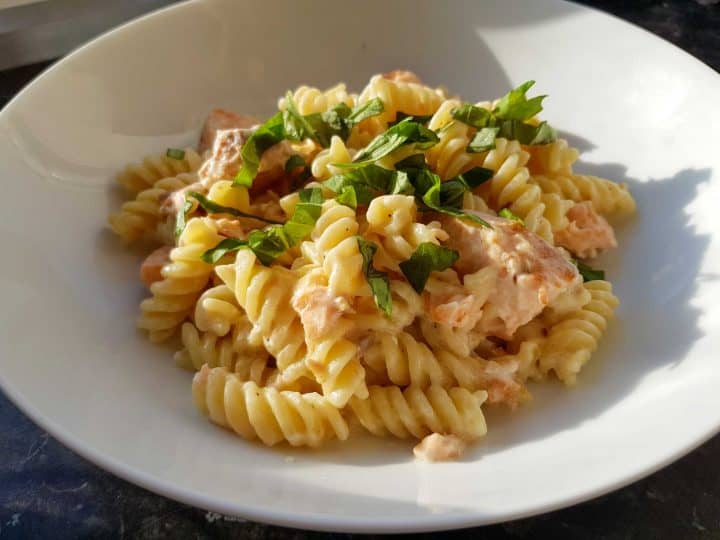 The Best 20 min Salmon and Creme Fraiche Pasta