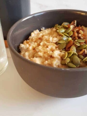 Oatmeal with maple syrup