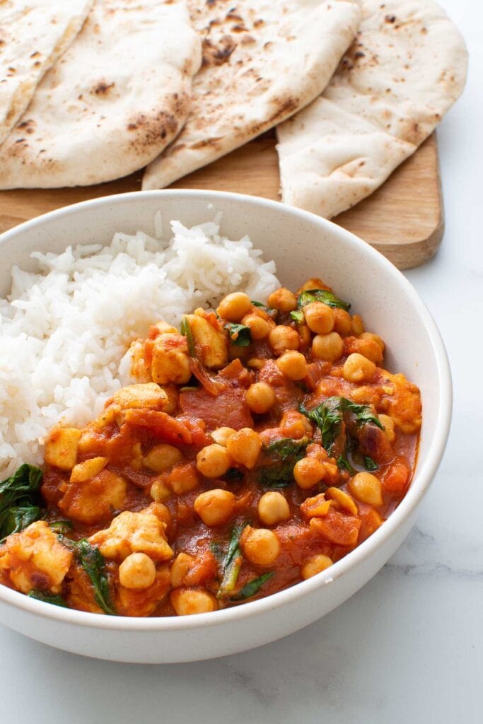 Chickpea and Halloumi Curry (Easy 15 Minute Dinner) Hint of Healthy