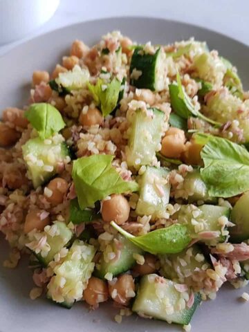 Tuna bulgur salad with chickpeas on a plate.