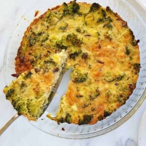 quiche with broccoli and cheese.