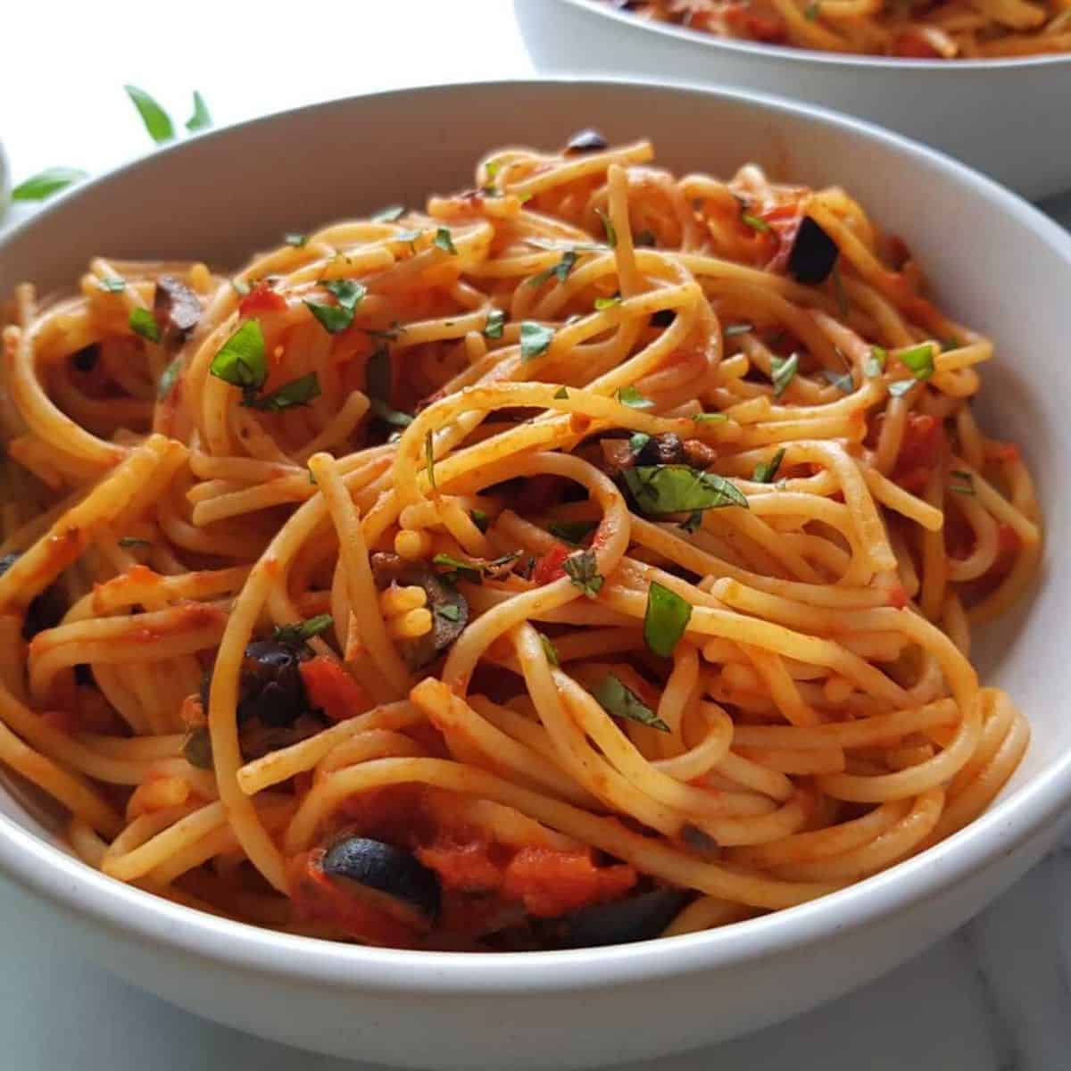 Spaghetti Puttanesca — Rezepte Suchen