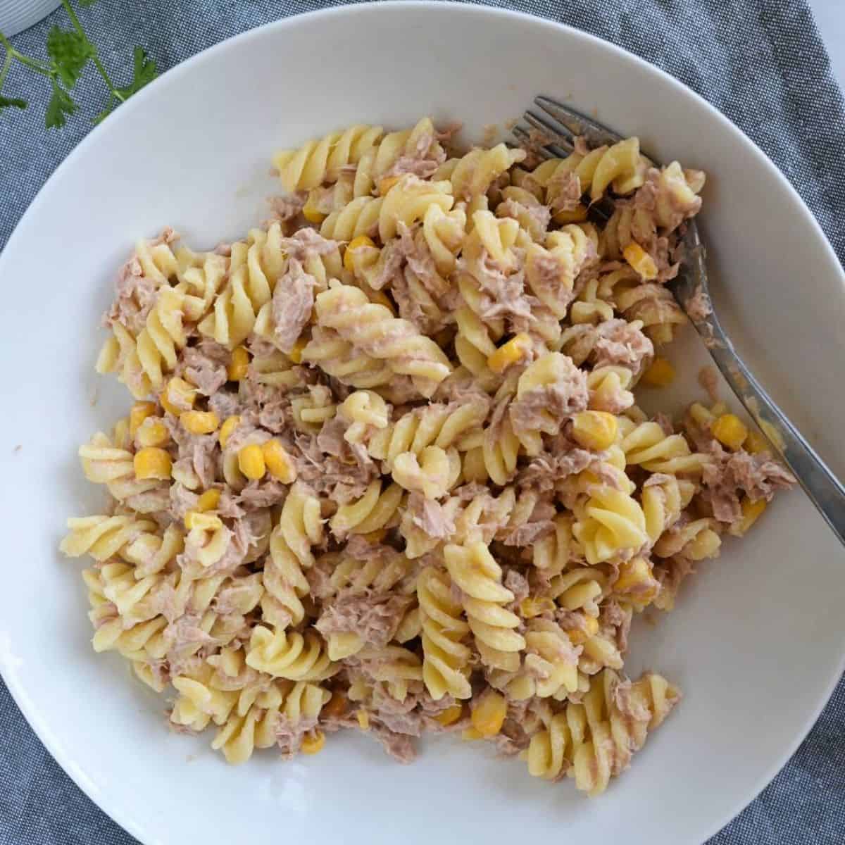 Pasta salad with tuna