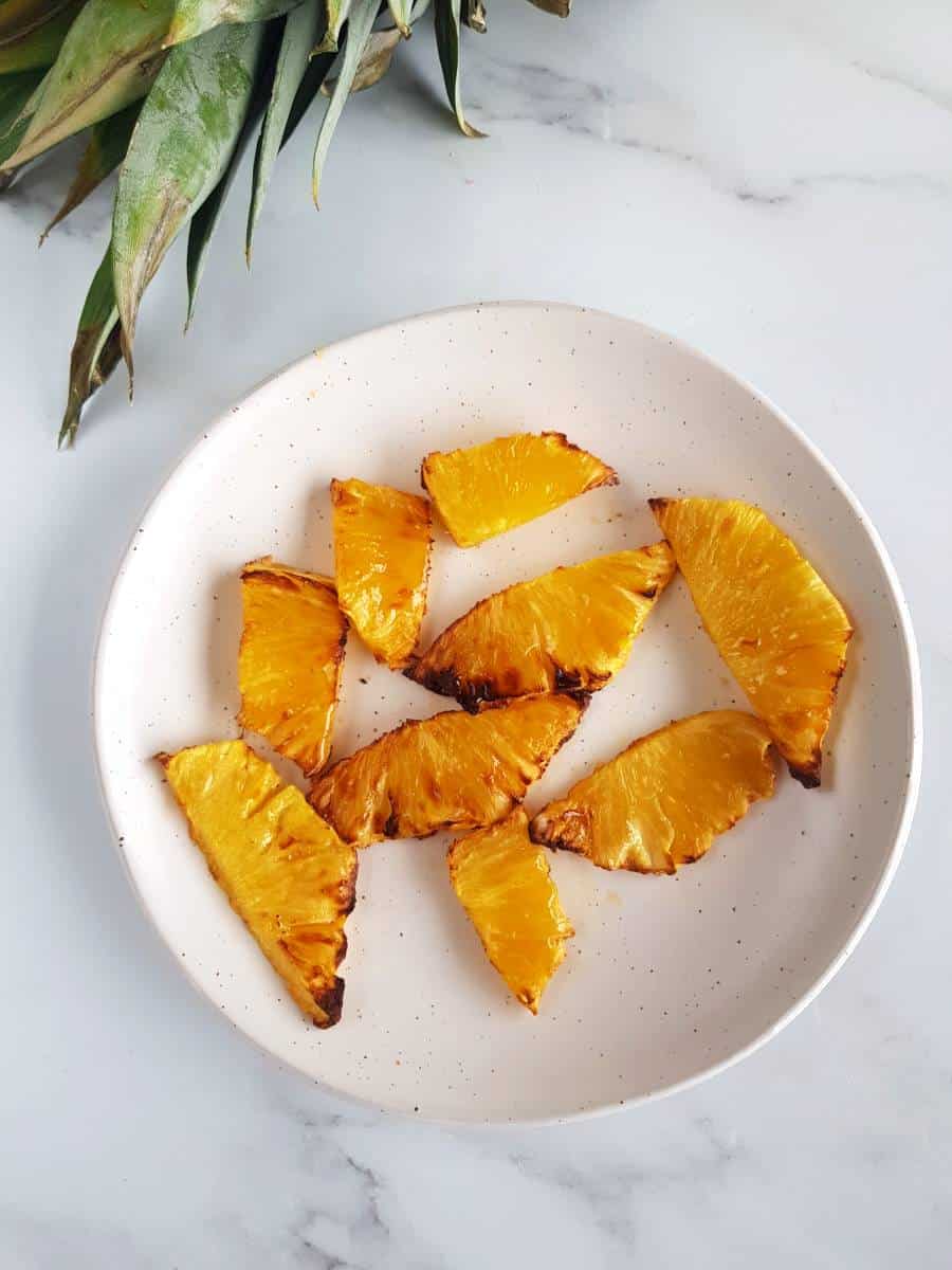 Air fryer pineapple slices.