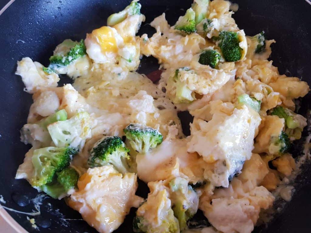 Easy Cheesy Broccoli Scrambled Eggs Hint of Healthy