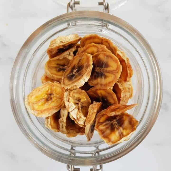 Dried Banana Chips {Healthy & Easy Snack} Hint of Healthy