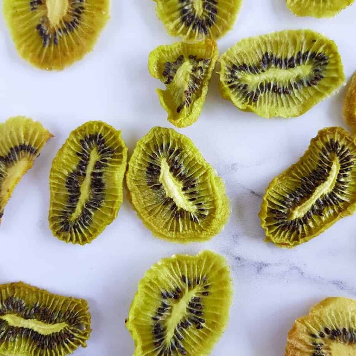Dried Kiwi Slices Healthy Easy Snack Hint Of Healthy dried-kiwi-slices-healthy-easy-snack-hint-of-healthy
