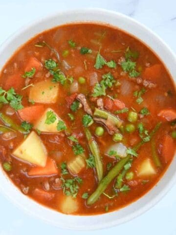 Hamburger soup in a bowl.