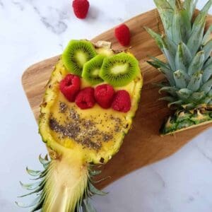 Pineapple mango smoothie bowl.