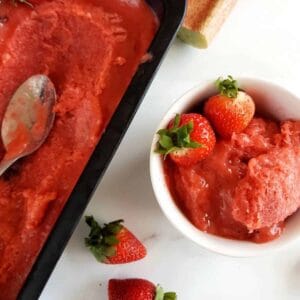 Sorbet with strawberry and rhubarb in a bowl.