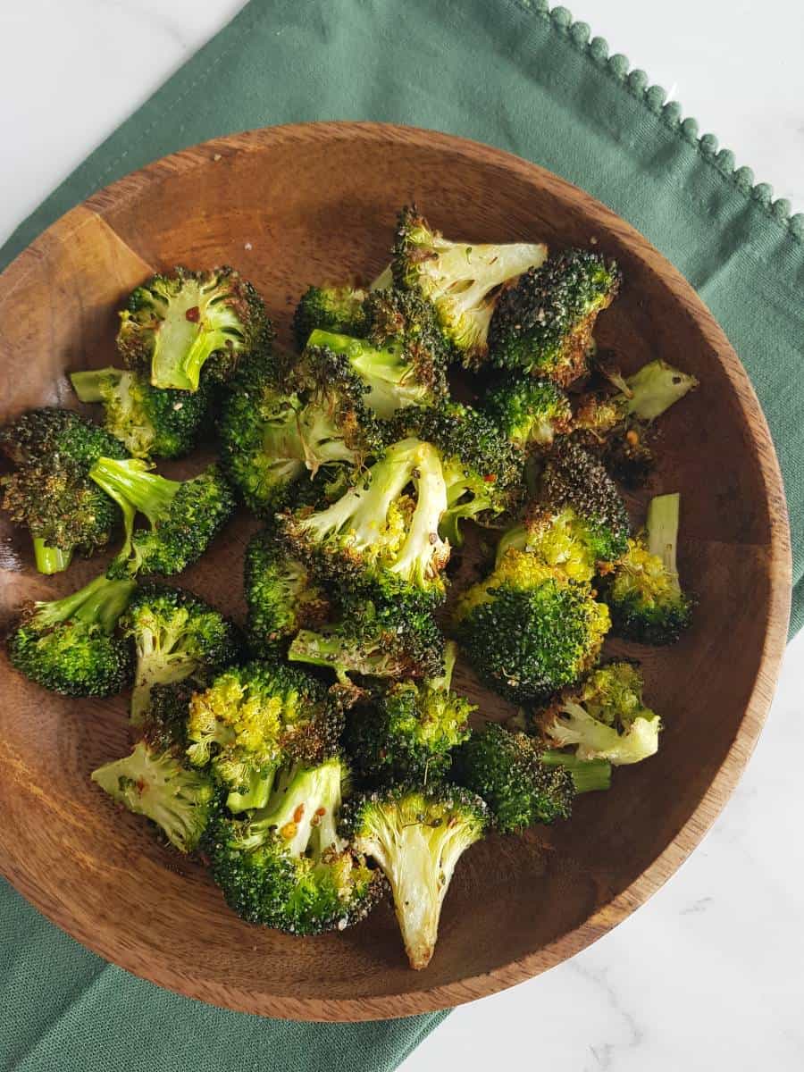 Air fryer broccoli in a bowl.