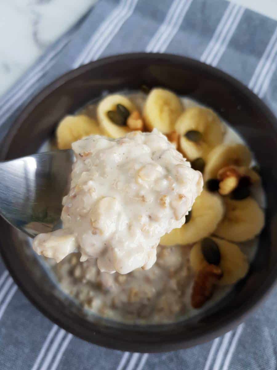 Cold kefir oats.