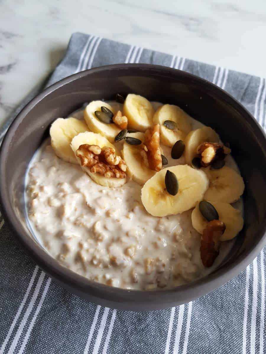 Kefir overnight oats with banana.