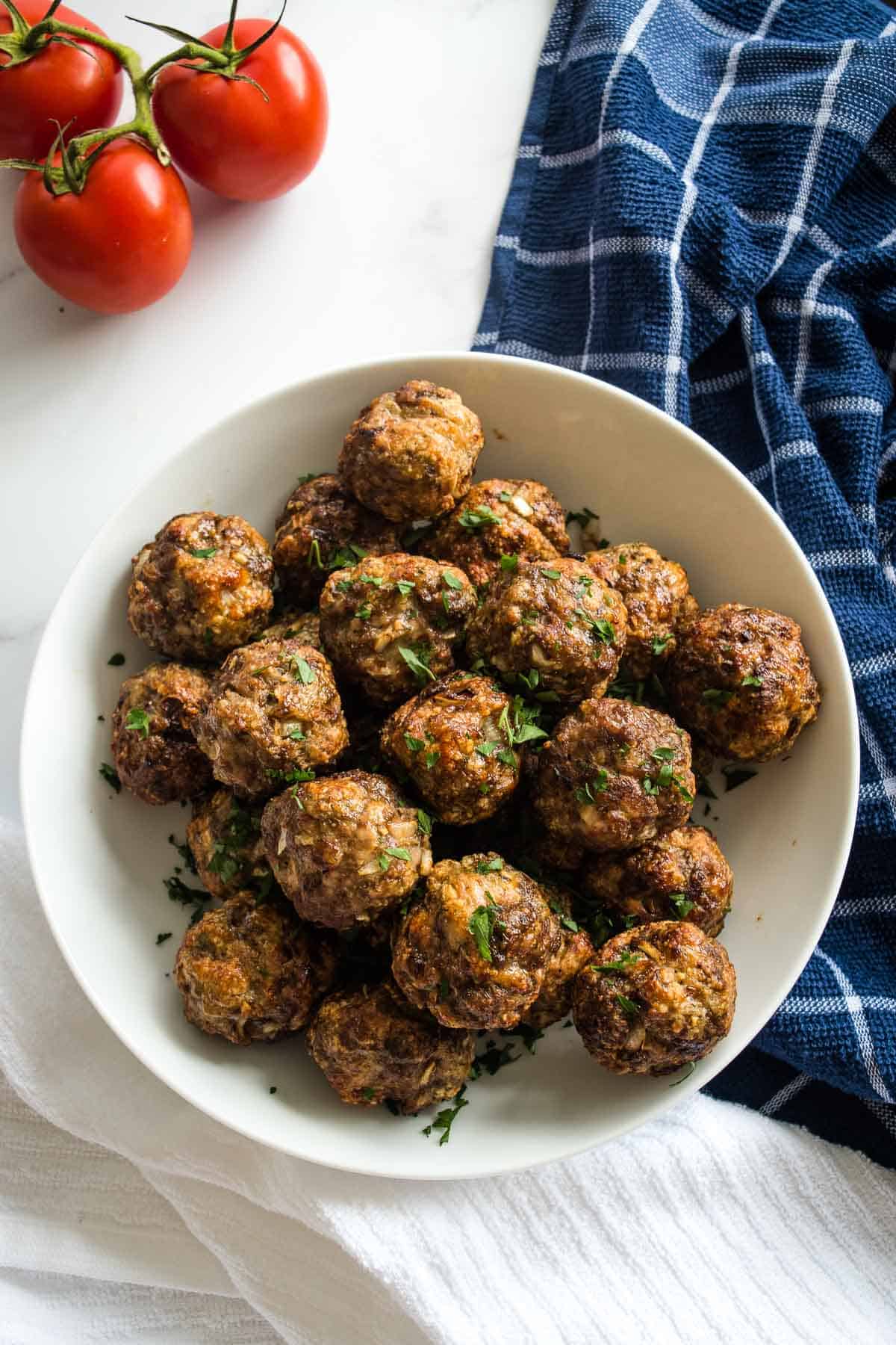 Meatballs cooked in air fryer.