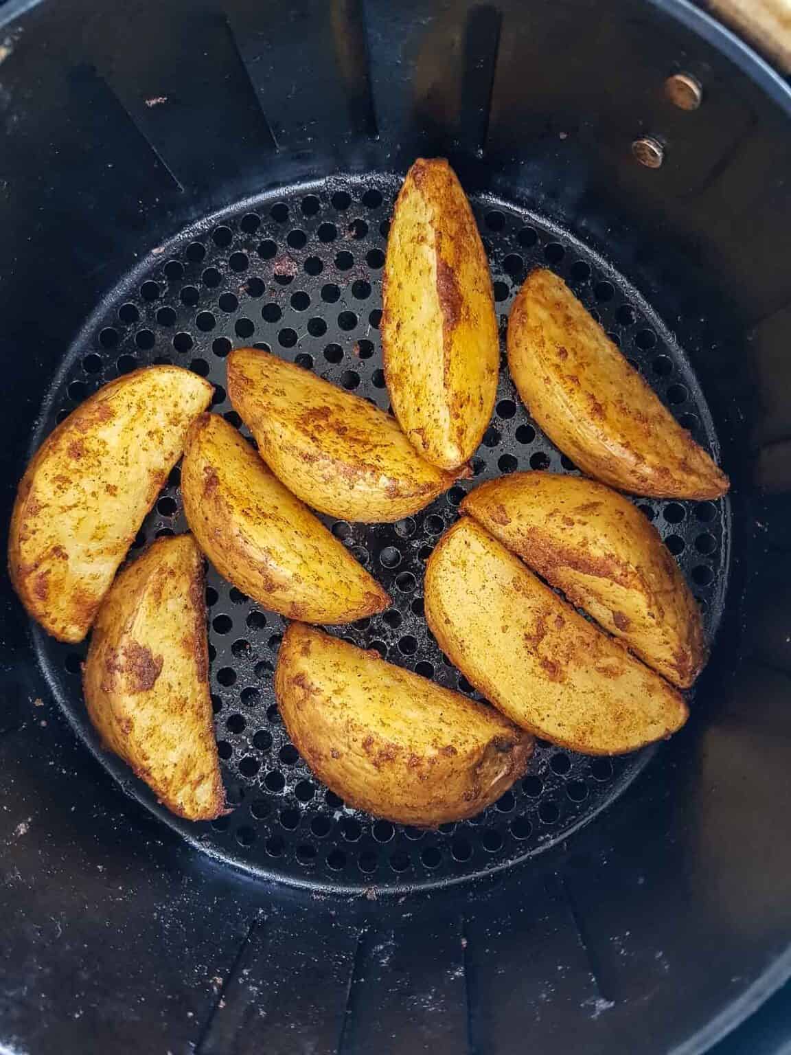 Air Fryer Potato Wedges in 15 Minutes! Hint of Healthy