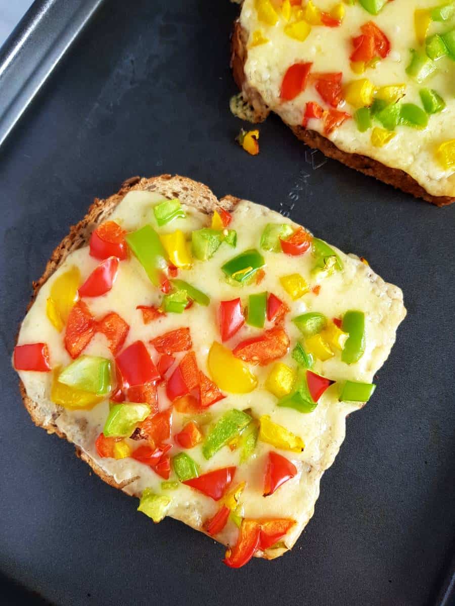 Cheese chilli toast.