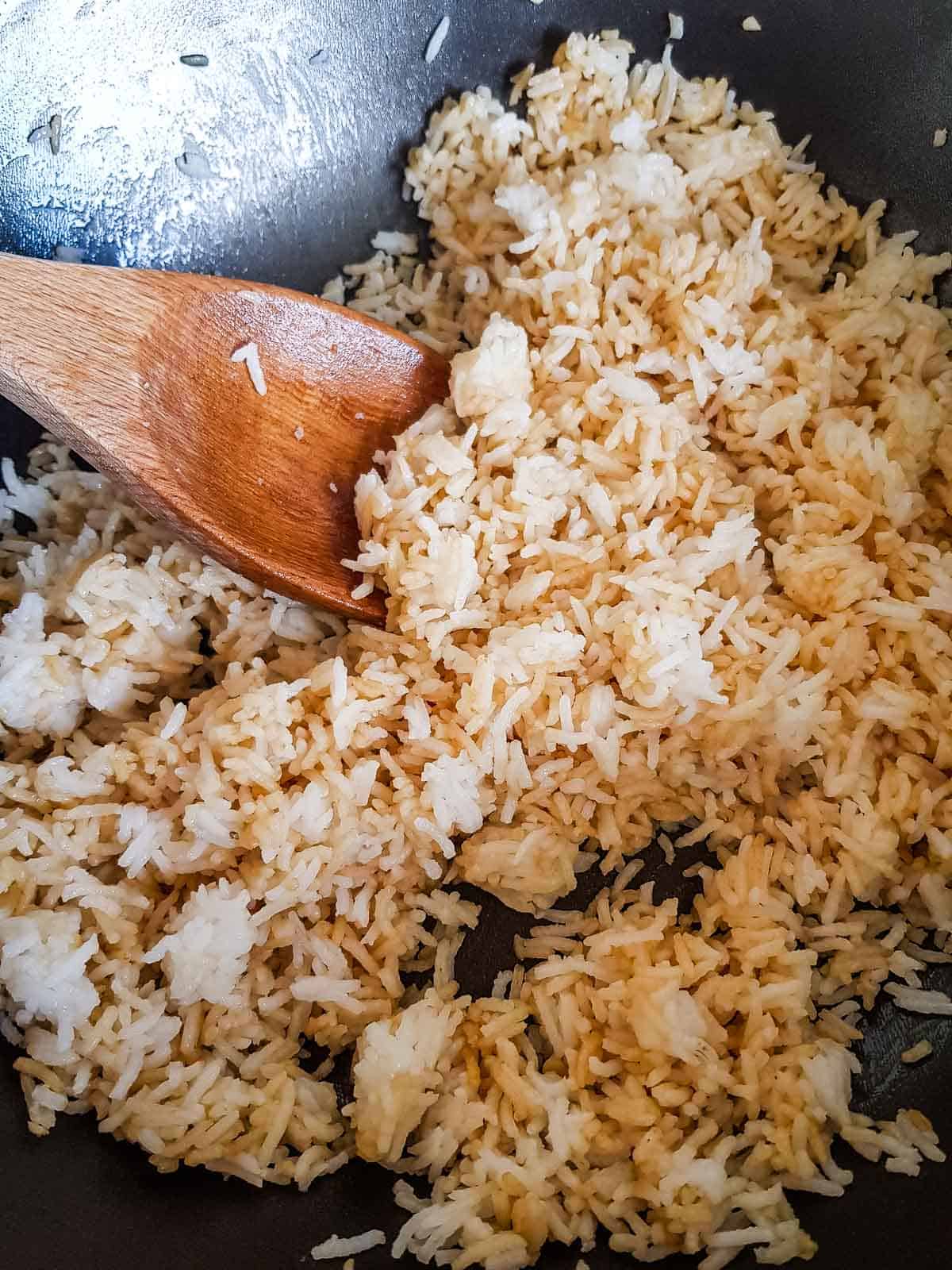 Rice in a wok.