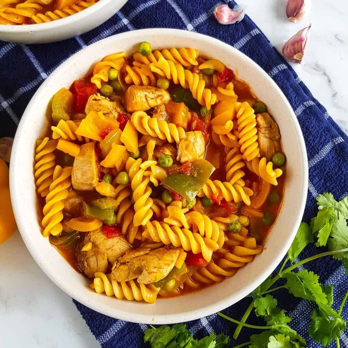 Easy Chicken Curry Pasta | Hint of Healthy