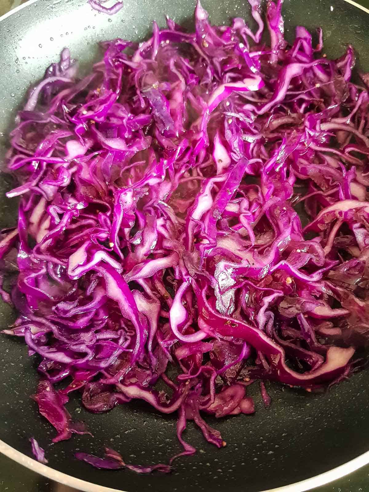 Red cabbage in a skillet.