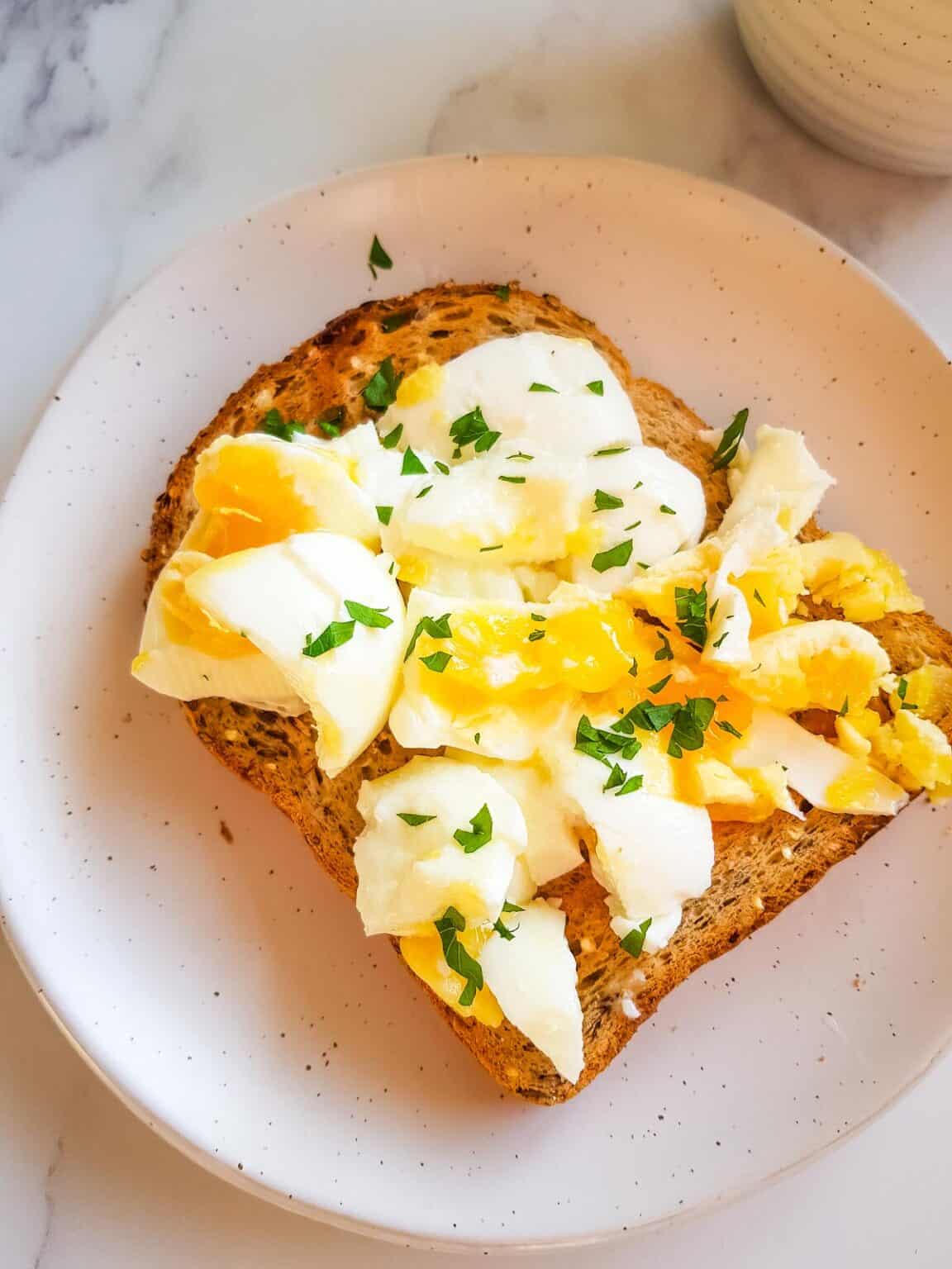 Smashed Egg on Toast Hint of Healthy