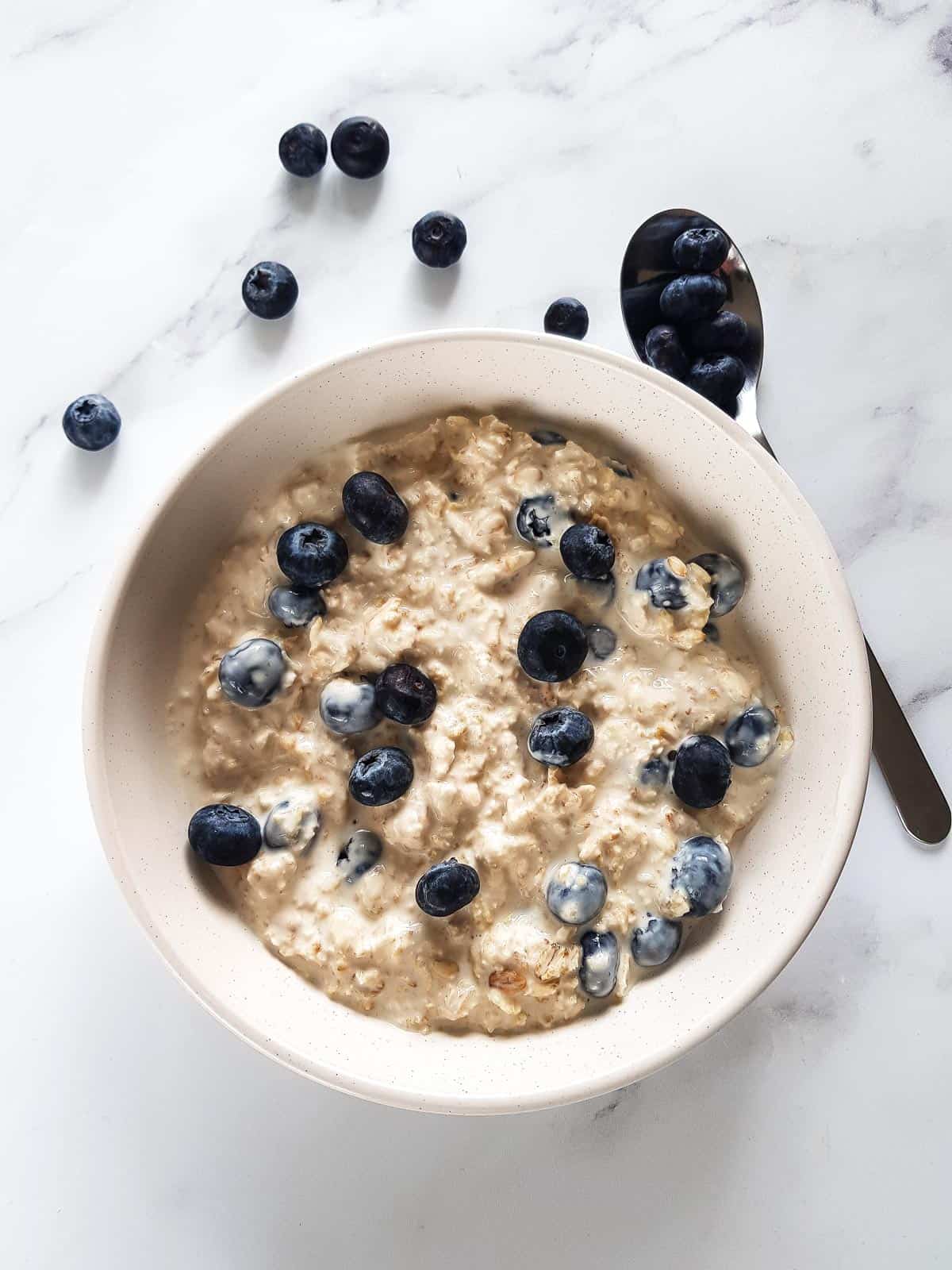 Creamy overnight oats with blueberries.