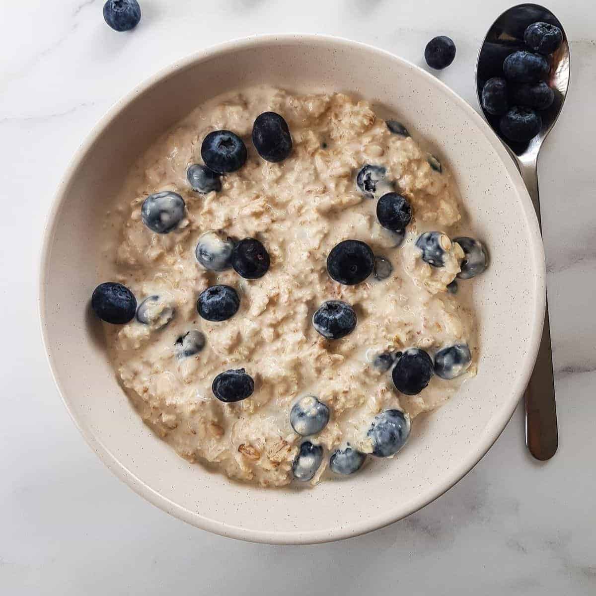 Blueberry Overnight Oats Easy Breakfast Hint Of Healthy blueberry-overnight-oats-easy-breakfast-hint-of-healthy