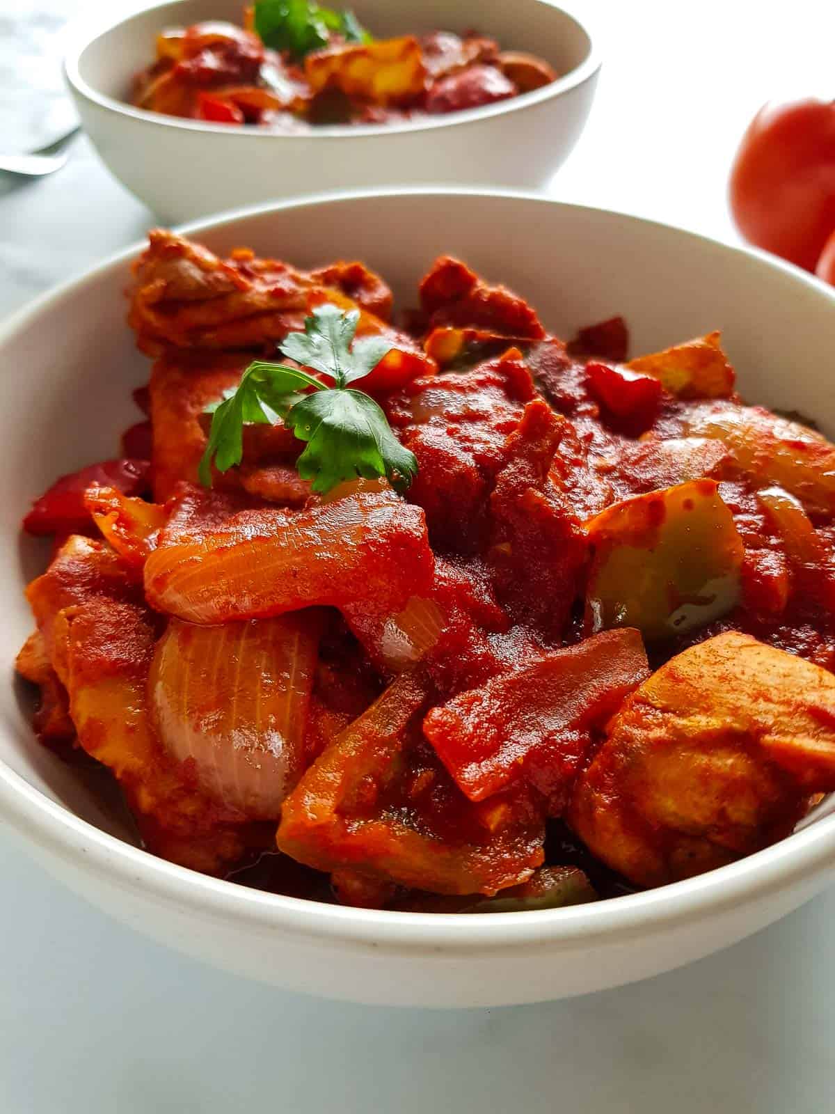 Close up of the chicken goulash.