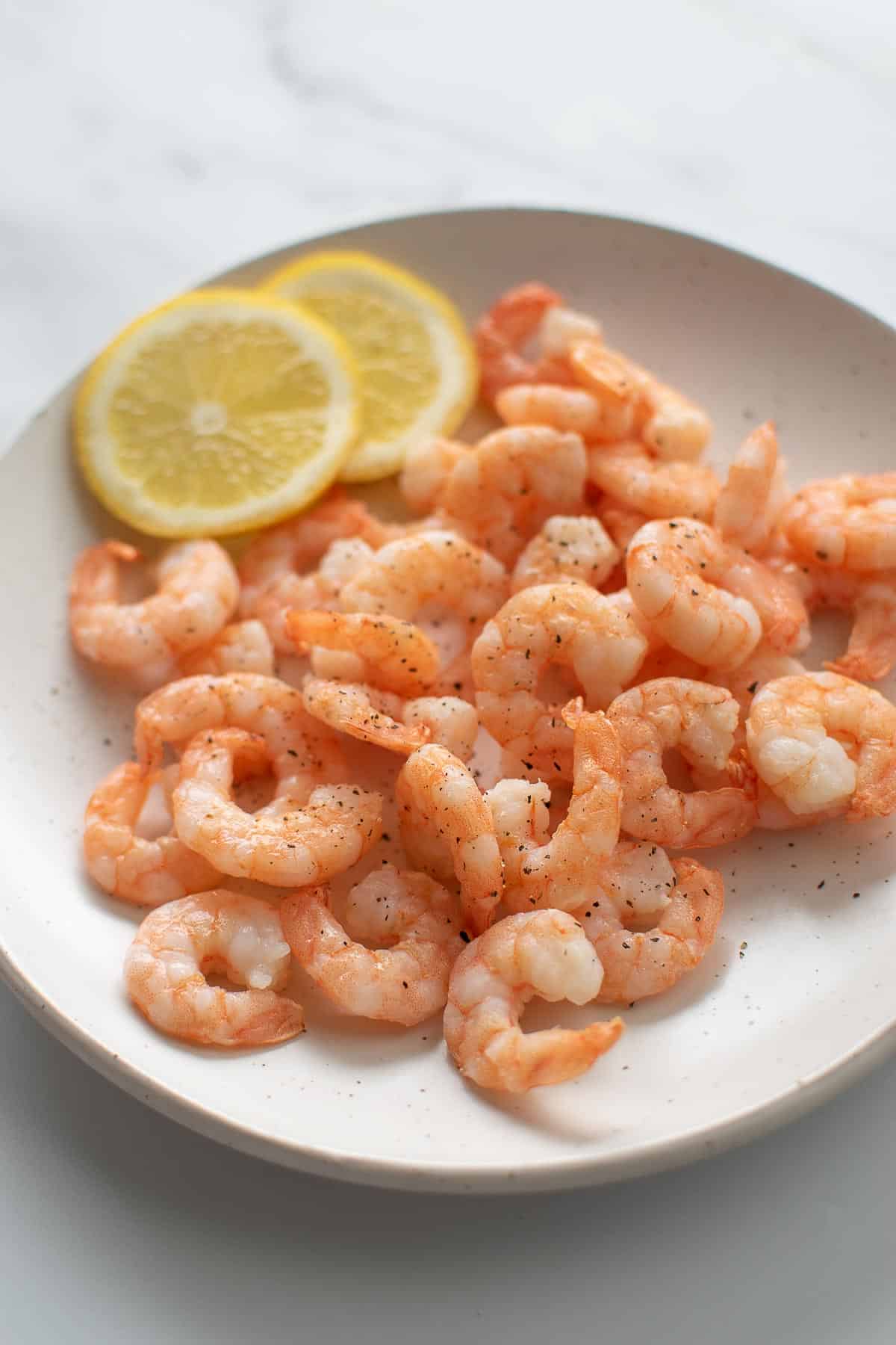 Air fried shrimp with salt, pepper and lemon.