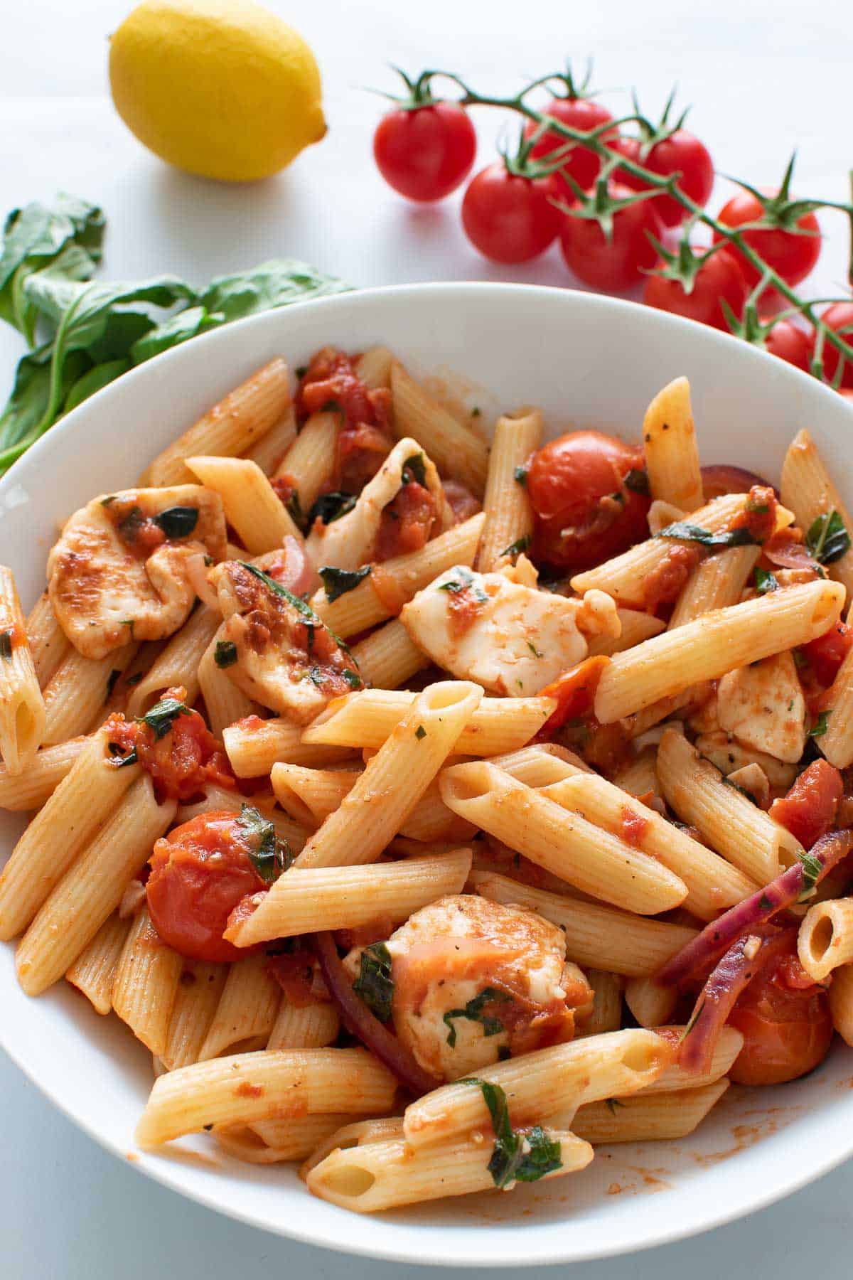 Halloumi pasta in a bowl.