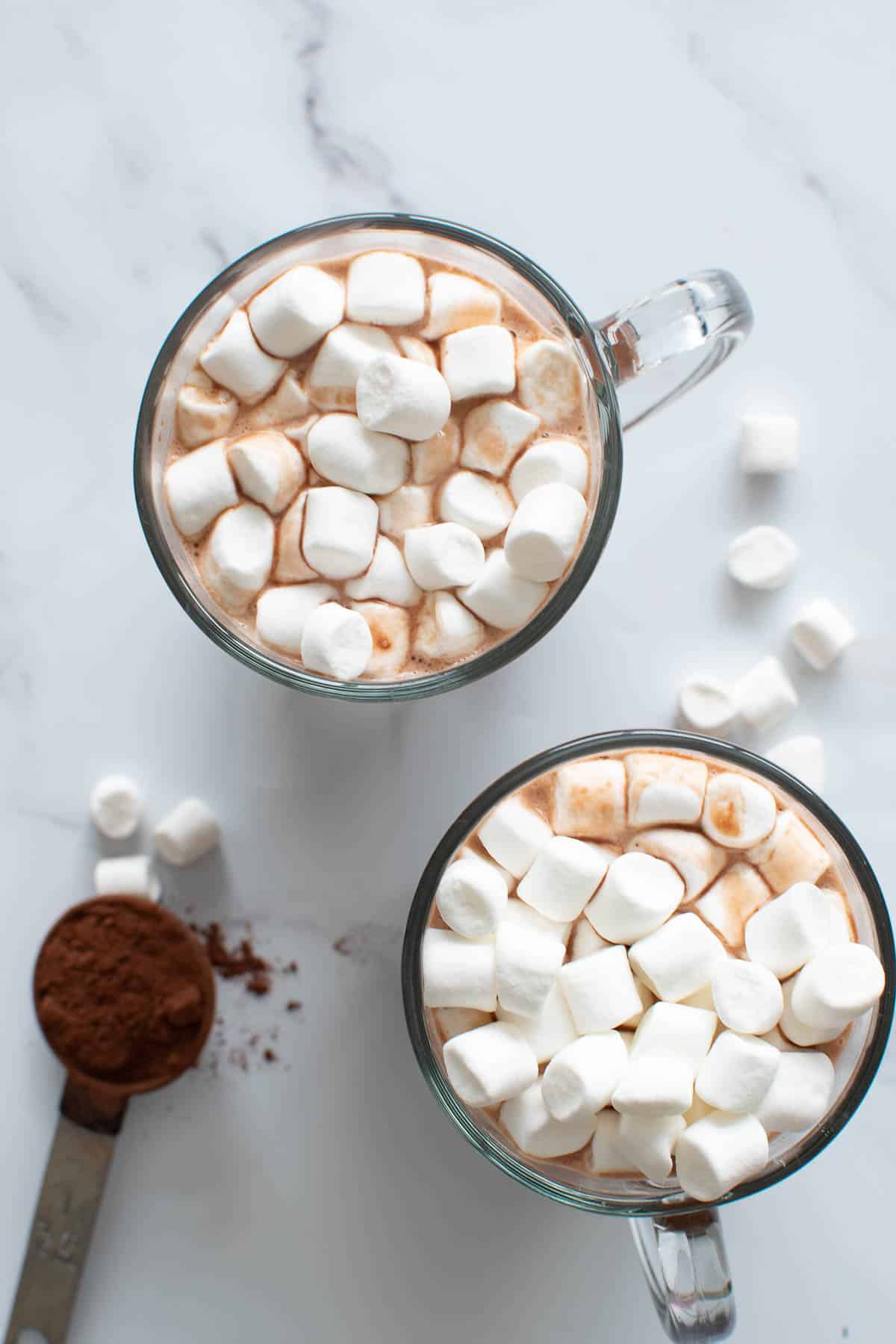 Close up of a cup of healthy hot chocolate with marshmallows.