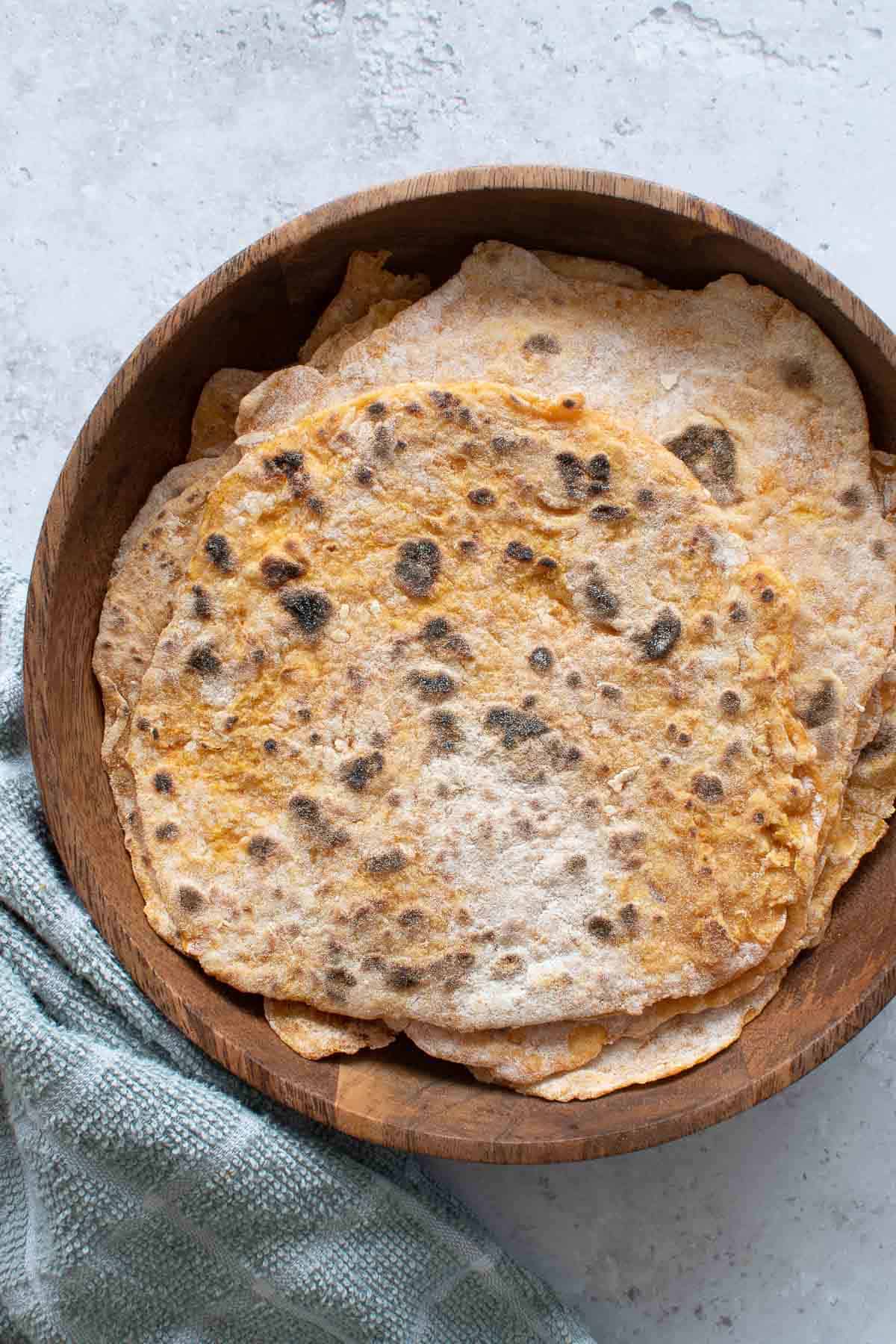 https://www.hintofhealthy.com/wp-content/uploads/2021/06/Sweet-Potato-Flatbread-4.jpg