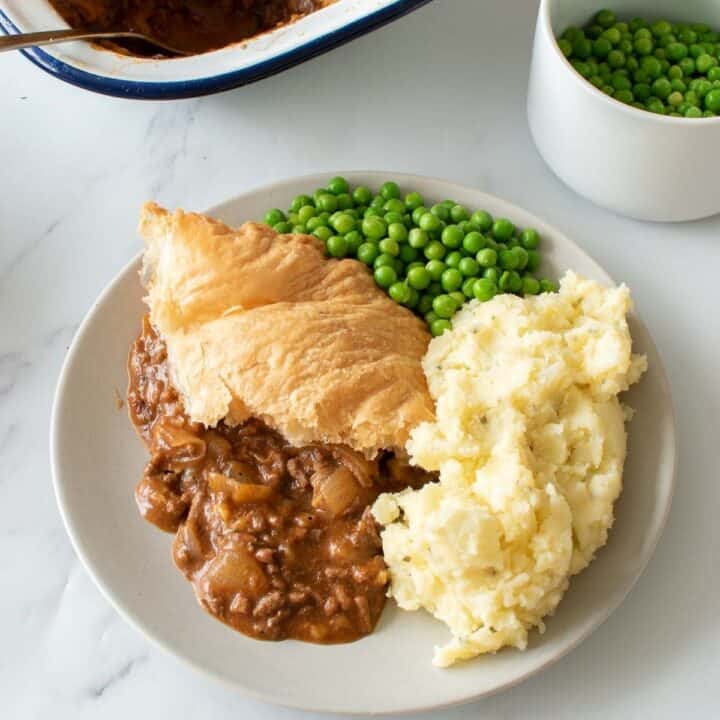 Mince Beef Pie with Puff Pastry Hint of Healthy