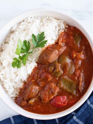 Close up of Crockpot beef goulash.