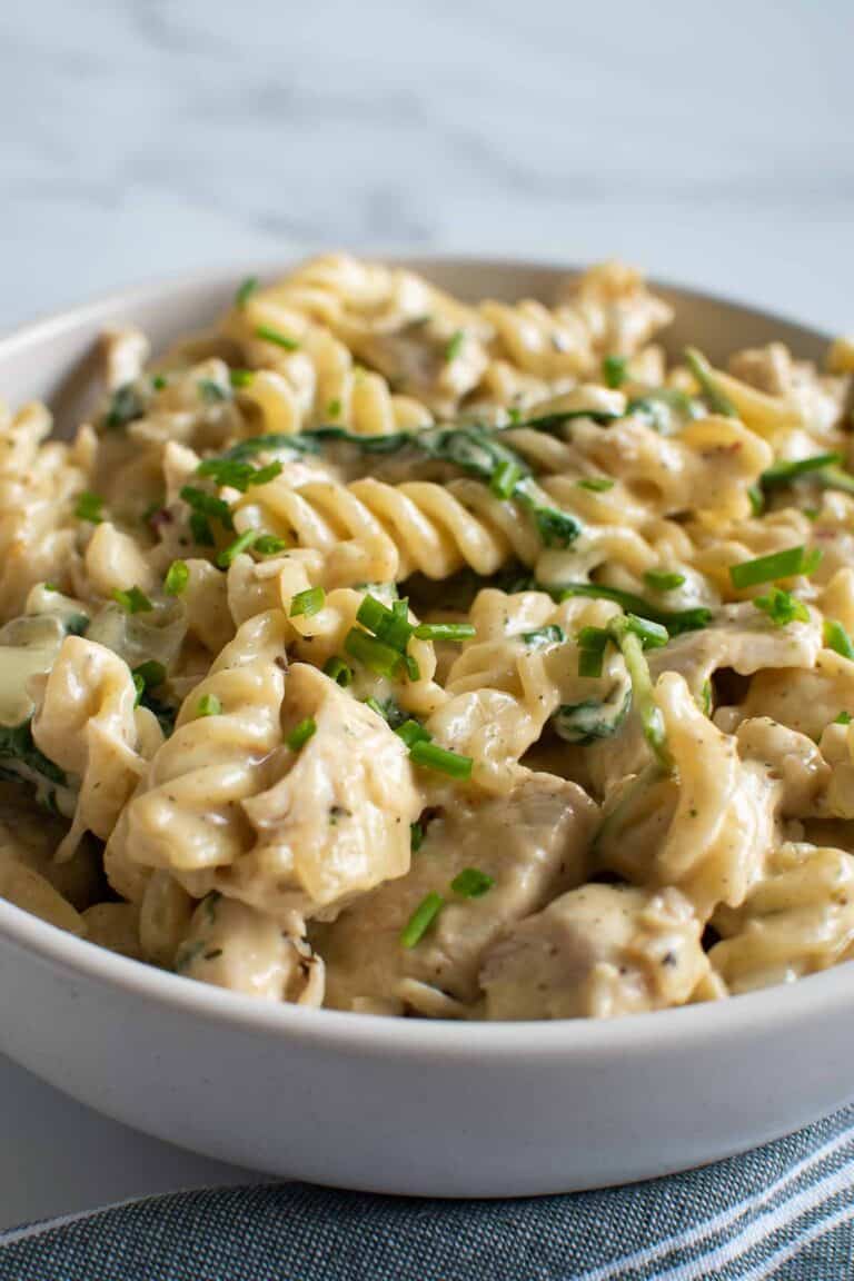 Chicken Spinach Alfredo Recipe (15Minute Pasta) Hint of Healthy